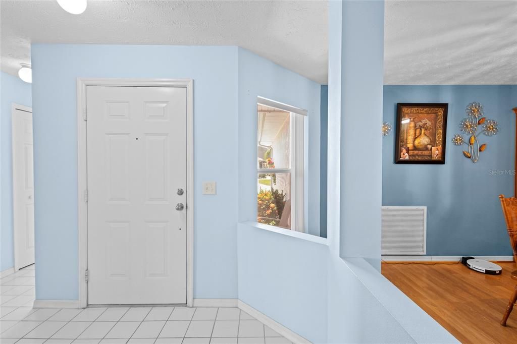 For Sale: $199,900 (3 beds, 2 baths, 1714 Square Feet)