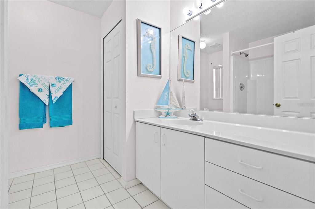 For Sale: $199,900 (3 beds, 2 baths, 1714 Square Feet)