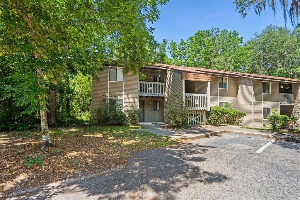 待售: $110,000 (2 贝兹, 2 浴室, 874 平方英尺)