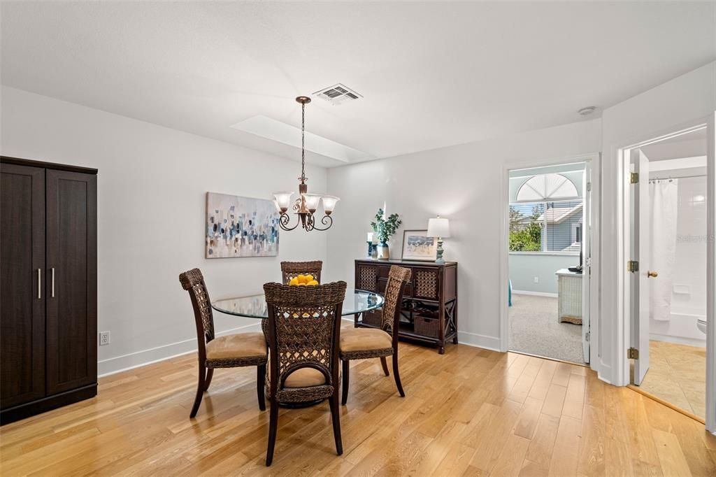 For Sale: $484,999 (2 beds, 2 baths, 1465 Square Feet)