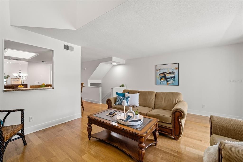 For Sale: $484,999 (2 beds, 2 baths, 1465 Square Feet)