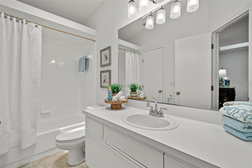 For Sale: $484,999 (2 beds, 2 baths, 1465 Square Feet)