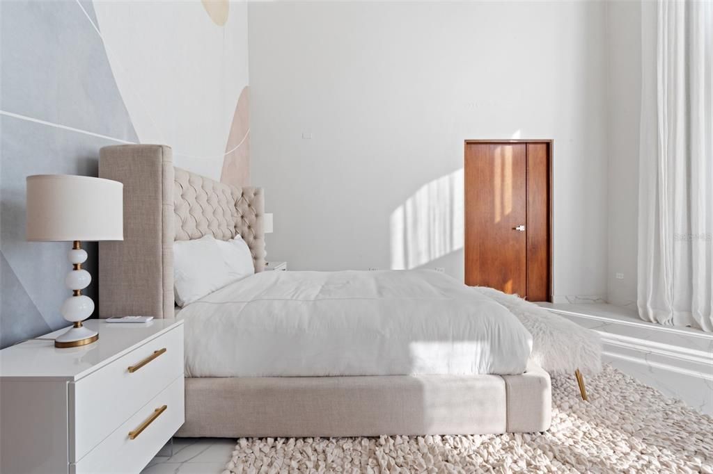 待售: $9,495,000 (6 贝兹, 7 浴室, 9250 平方英尺)