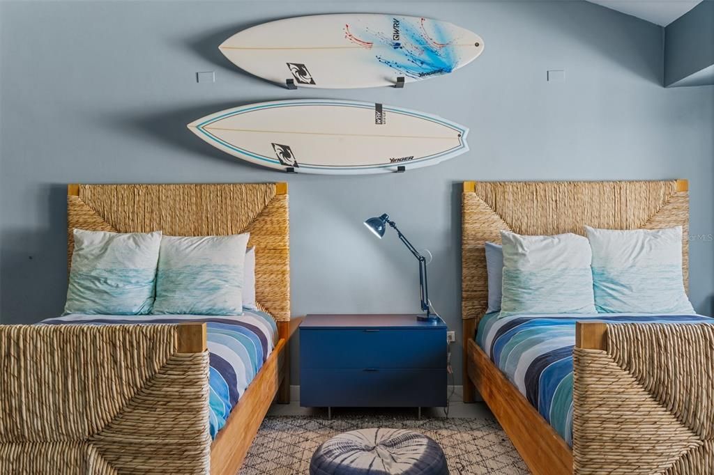 待售: $9,495,000 (6 贝兹, 7 浴室, 9250 平方英尺)