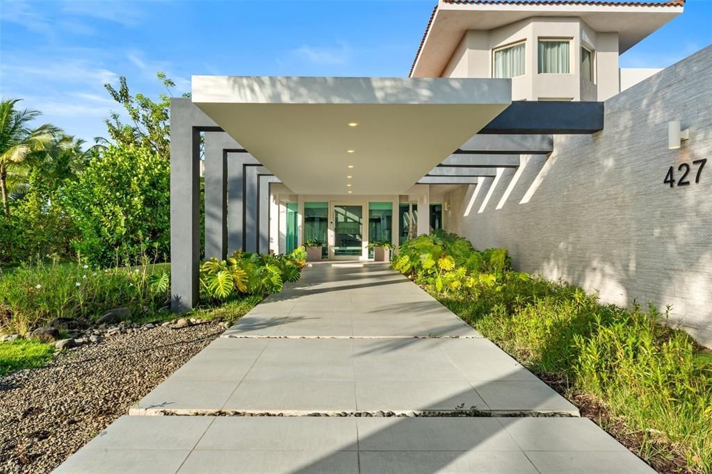 待售: $9,495,000 (6 贝兹, 7 浴室, 9250 平方英尺)