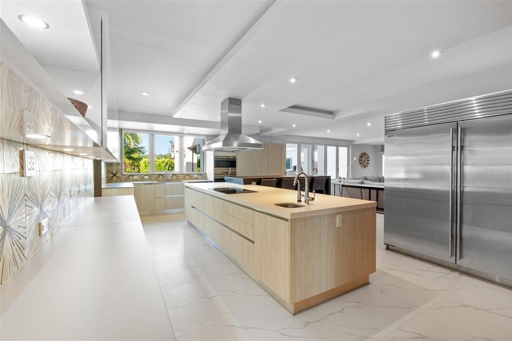 待售: $9,495,000 (6 贝兹, 7 浴室, 9250 平方英尺)