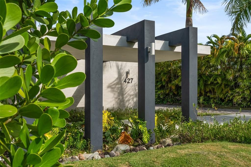 待售: $9,495,000 (6 贝兹, 7 浴室, 9250 平方英尺)