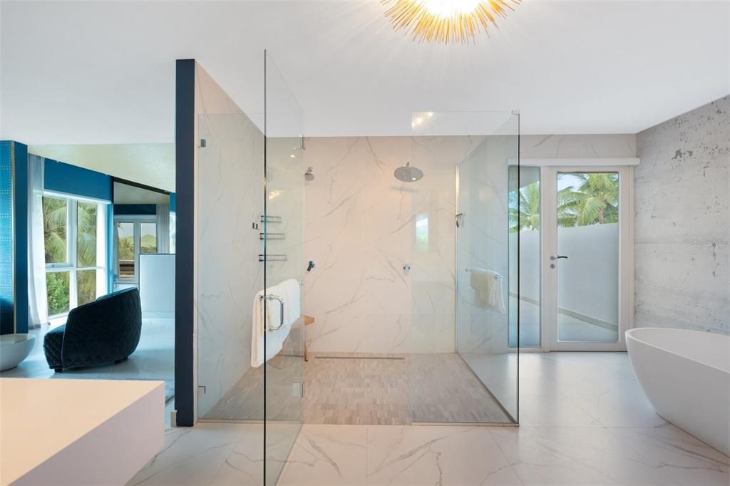 待售: $9,495,000 (6 贝兹, 7 浴室, 9250 平方英尺)