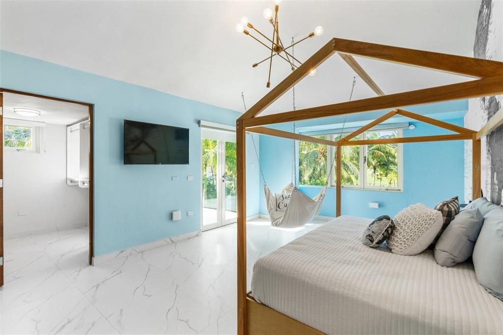 待售: $9,495,000 (6 贝兹, 7 浴室, 9250 平方英尺)