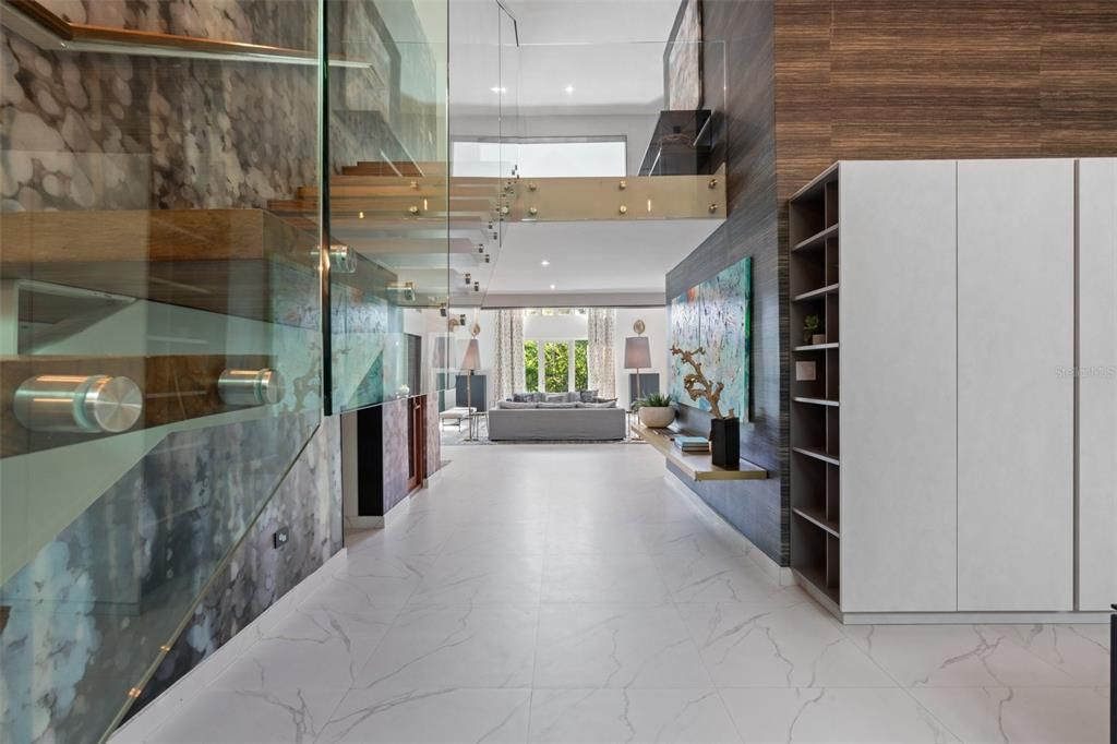 待售: $9,495,000 (6 贝兹, 7 浴室, 9250 平方英尺)