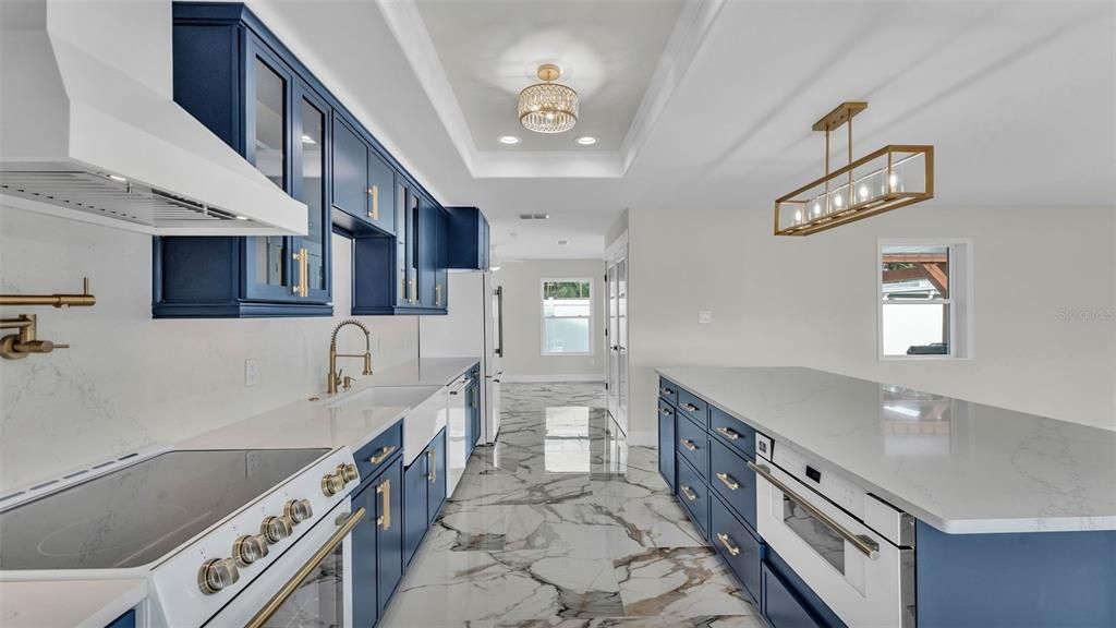 待售: $1,250,000 (5 贝兹, 4 浴室, 3620 平方英尺)