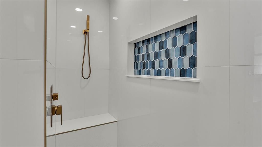 待售: $1,250,000 (5 贝兹, 4 浴室, 3620 平方英尺)