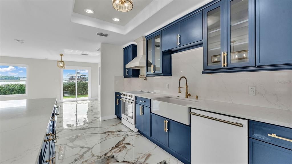 待售: $1,250,000 (5 贝兹, 4 浴室, 3620 平方英尺)