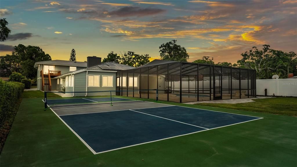 待售: $1,250,000 (5 贝兹, 4 浴室, 3620 平方英尺)