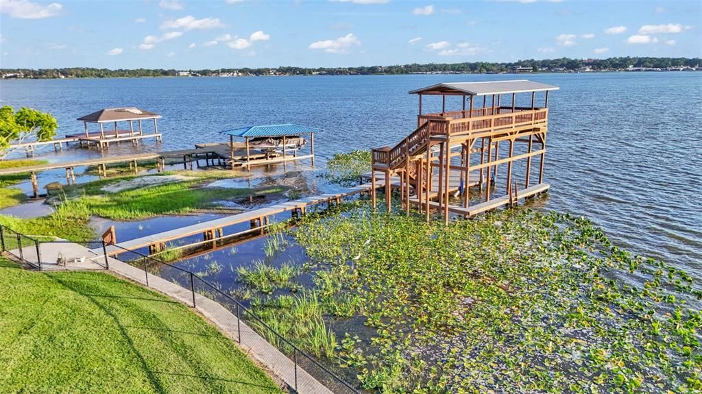 待售: $1,250,000 (5 贝兹, 4 浴室, 3620 平方英尺)