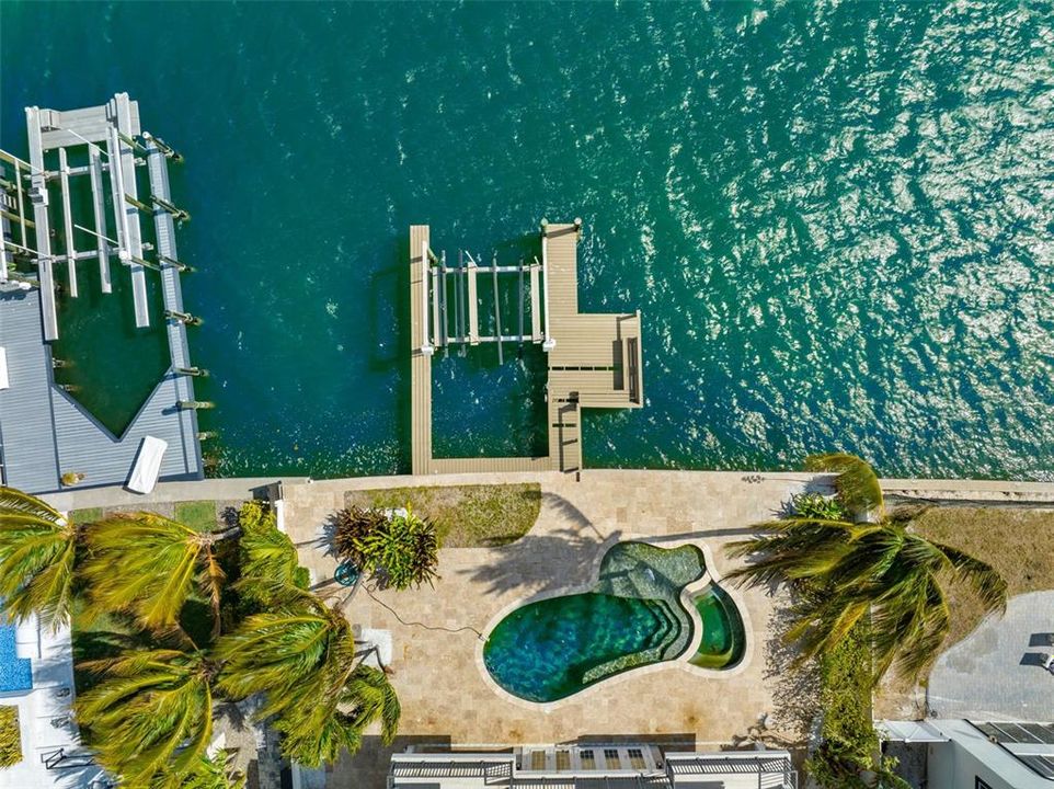 На продажу: $1,900,000 (4 спален, 3 ванн, 3968 Квадратных фут)