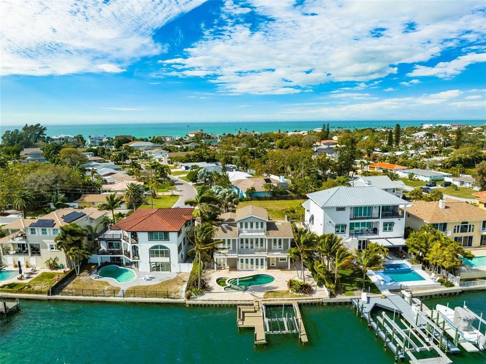 На продажу: $1,900,000 (4 спален, 3 ванн, 3968 Квадратных фут)