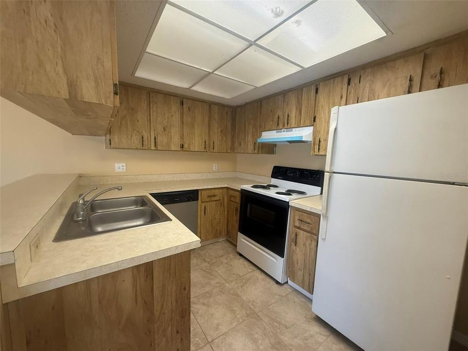 En Renta: $1,550 (2 camas, 2 baños, 1000 Pies cuadrados)