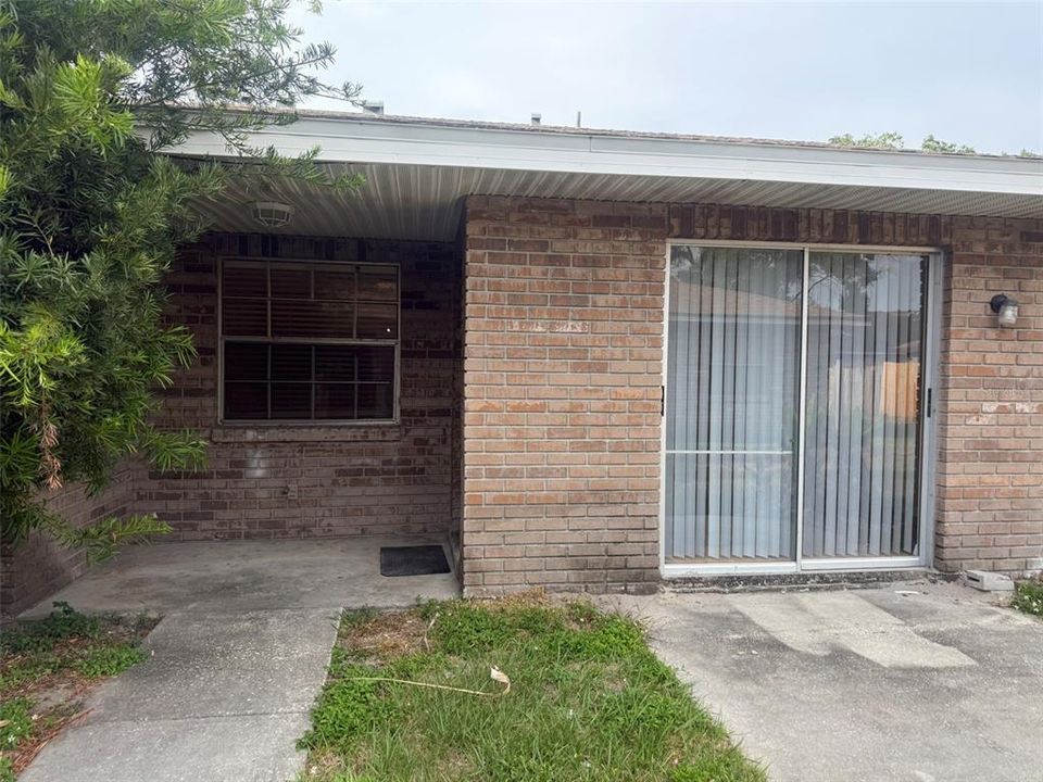 En Renta: $1,550 (2 camas, 2 baños, 1000 Pies cuadrados)