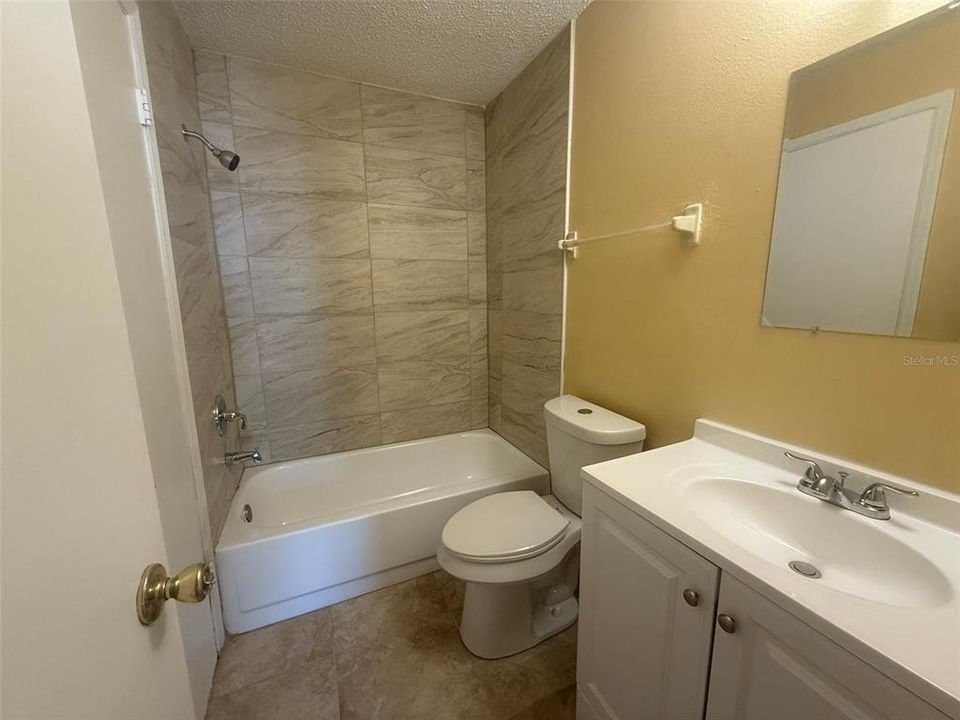 En Renta: $1,550 (2 camas, 2 baños, 1000 Pies cuadrados)