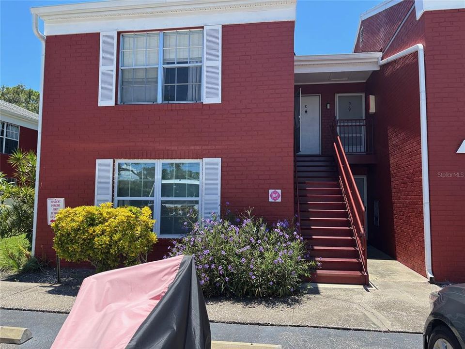 В аренду: $1,275 (1 спален, 1 ванн, 630 Квадратных фут)