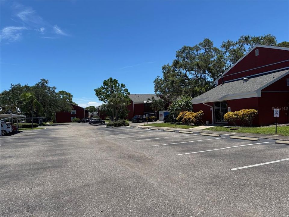 В аренду: $1,275 (1 спален, 1 ванн, 630 Квадратных фут)