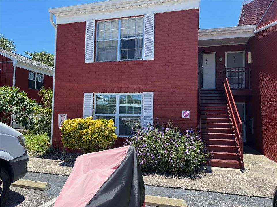 В аренду: $1,275 (1 спален, 1 ванн, 630 Квадратных фут)