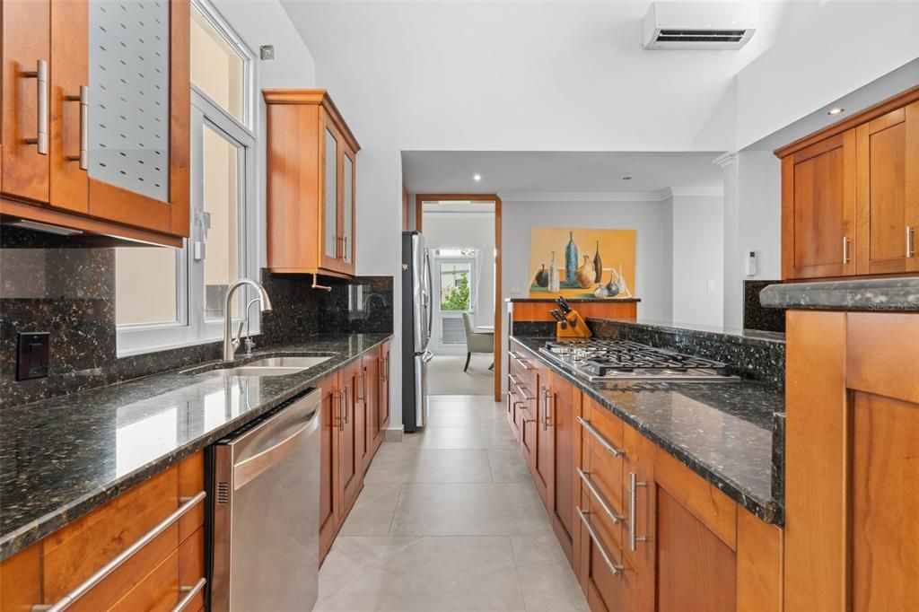 For Sale: $1,750,000 (4 beds, 3 baths, 5426 Square Feet)