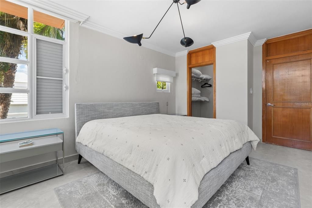 For Sale: $1,750,000 (4 beds, 3 baths, 5426 Square Feet)