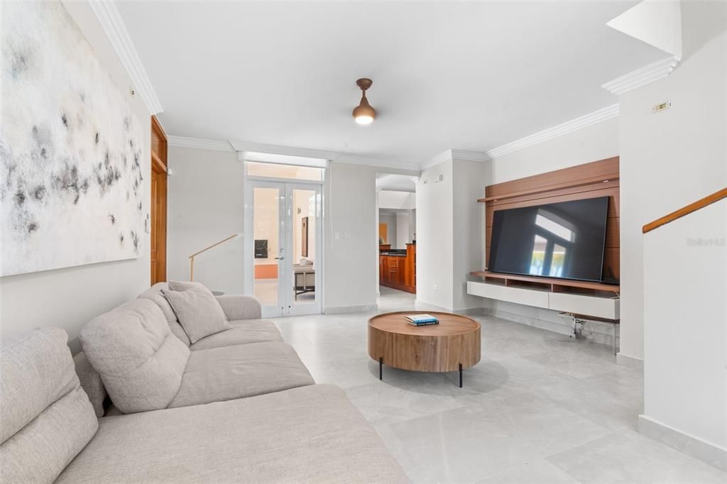 For Sale: $1,750,000 (4 beds, 3 baths, 5426 Square Feet)