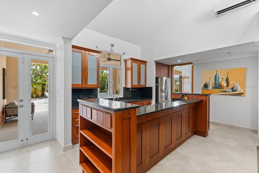 For Sale: $1,750,000 (4 beds, 3 baths, 5426 Square Feet)