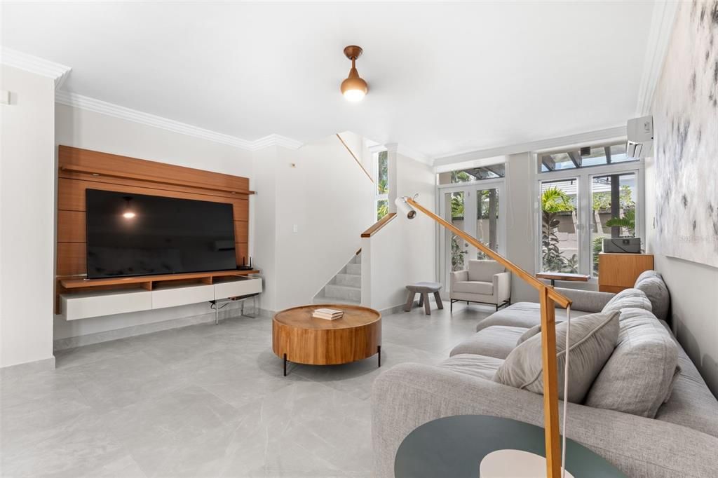 For Sale: $1,750,000 (4 beds, 3 baths, 5426 Square Feet)