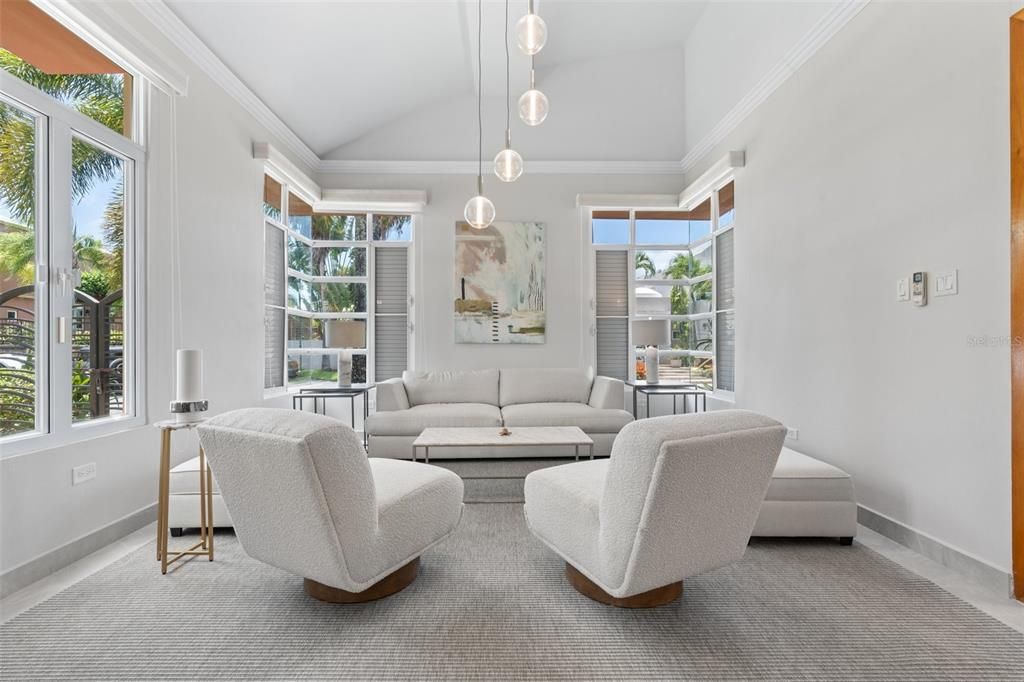 For Sale: $1,750,000 (4 beds, 3 baths, 5426 Square Feet)