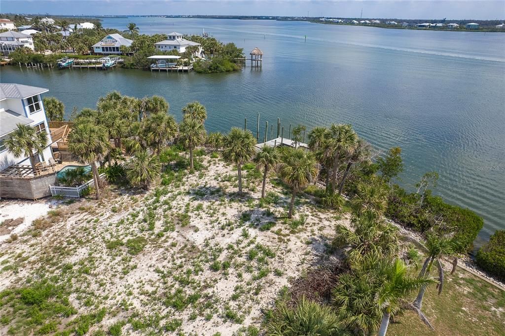 Active With Contract: $549,000 (0.28 acres)