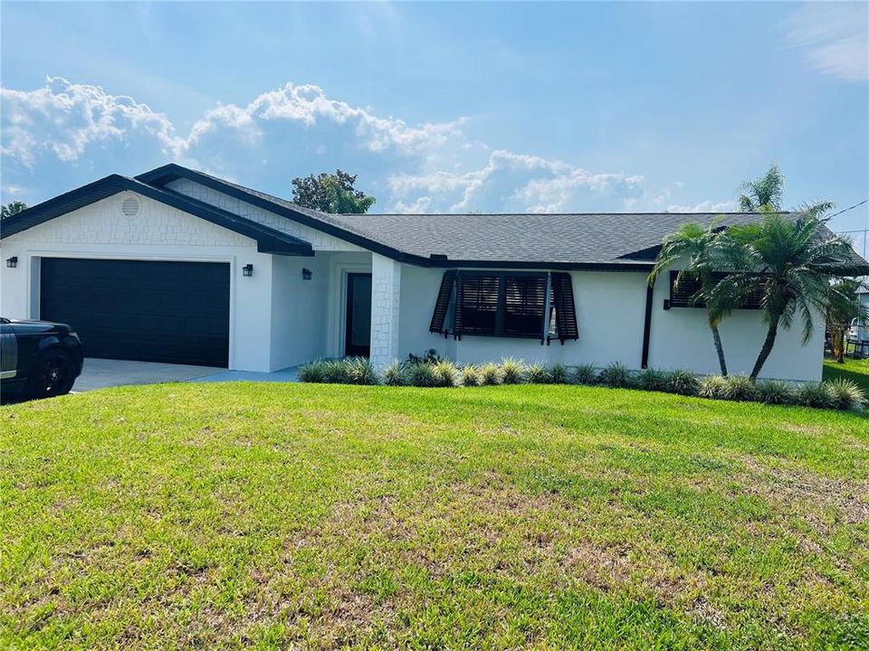 Active With Contract: $565,000 (4 beds, 2 baths, 1646 Square Feet)