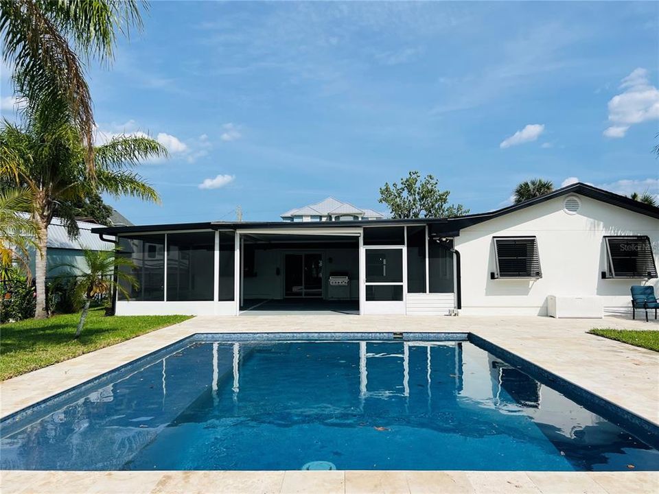 Active With Contract: $565,000 (4 beds, 2 baths, 1646 Square Feet)