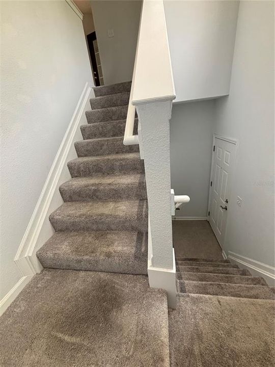 For Sale: $144,900 (1 beds, 1 baths, 883 Square Feet)