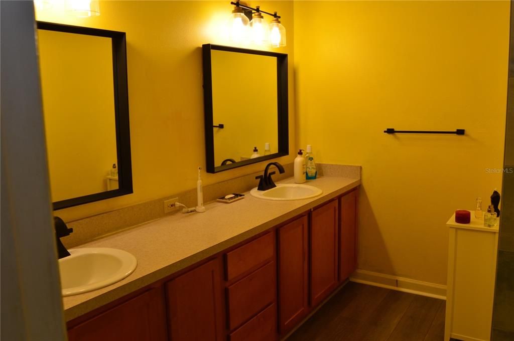 For Sale: $595,000 (4 beds, 3 baths, 2316 Square Feet)