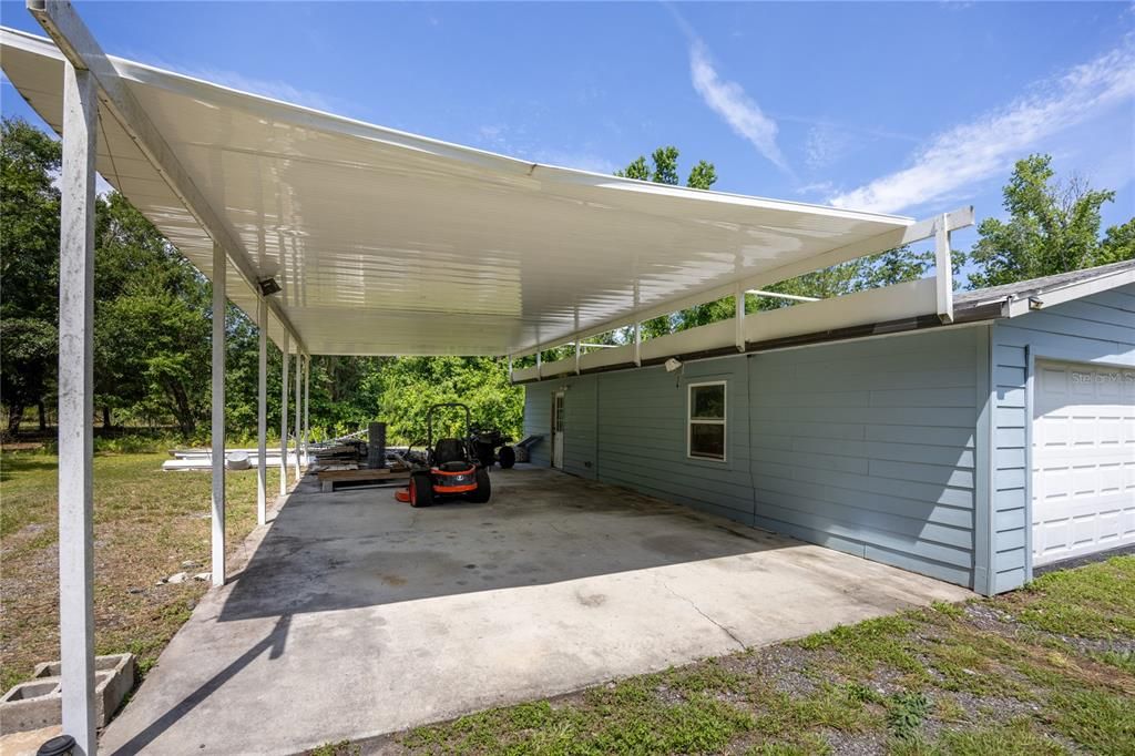 For Sale: $382,000 (4 beds, 3 baths, 2704 Square Feet)