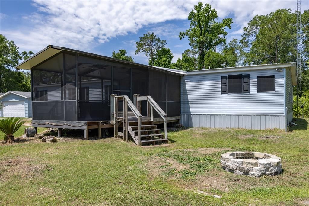 For Sale: $382,000 (4 beds, 3 baths, 2704 Square Feet)