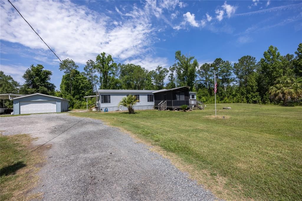 For Sale: $382,000 (4 beds, 3 baths, 2704 Square Feet)