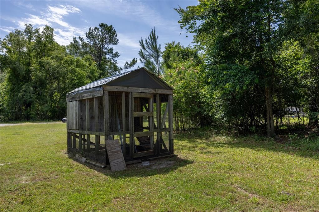 For Sale: $382,000 (4 beds, 3 baths, 2704 Square Feet)