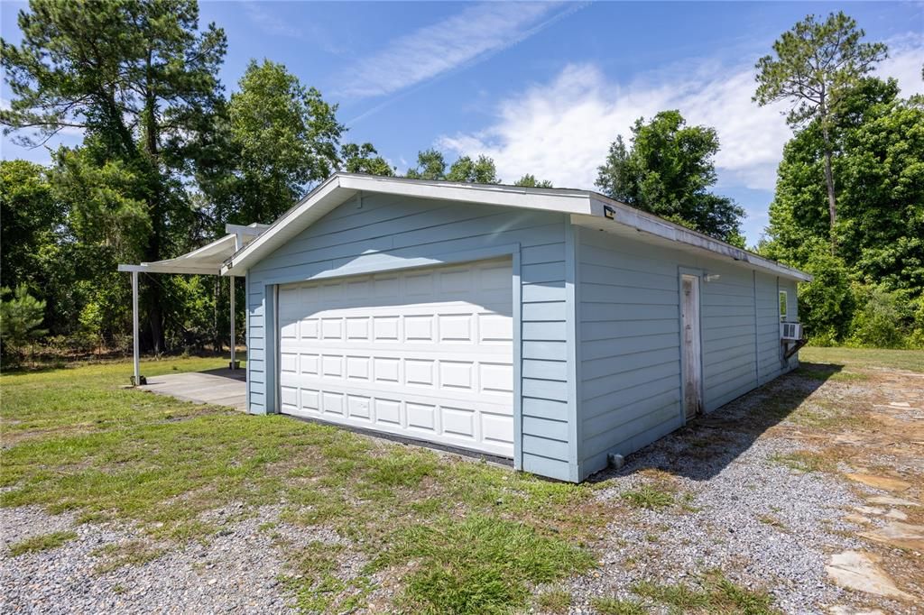 For Sale: $382,000 (4 beds, 3 baths, 2704 Square Feet)