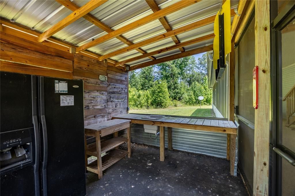 For Sale: $382,000 (4 beds, 3 baths, 2704 Square Feet)