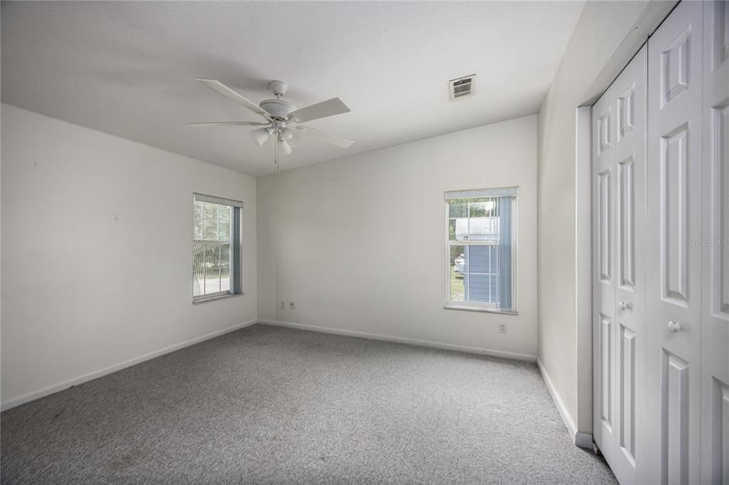 For Sale: $382,000 (4 beds, 3 baths, 2704 Square Feet)