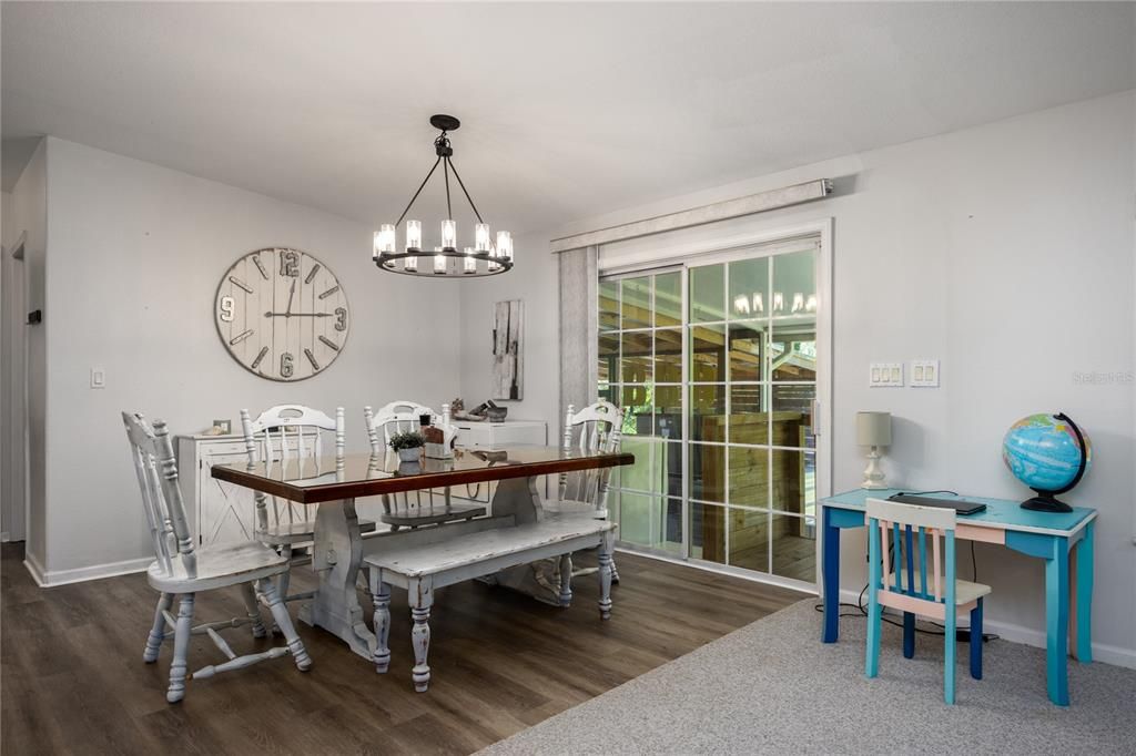 For Sale: $382,000 (4 beds, 3 baths, 2704 Square Feet)