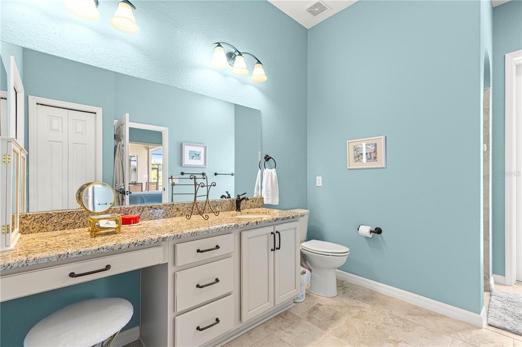 合同活跃: $475,000 (3 贝兹, 2 浴室, 1858 平方英尺)