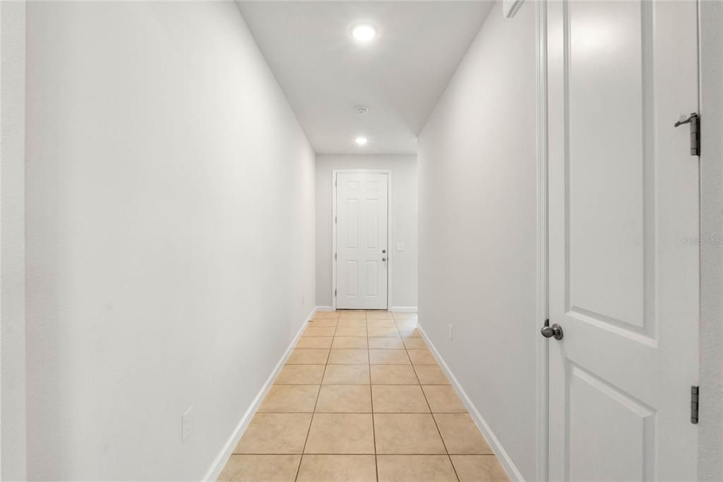 For Rent: $2,000 (3 beds, 2 baths, 1437 Square Feet)