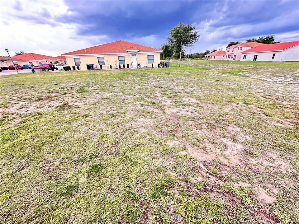 合同活跃: $29,000 (0.05 acres)