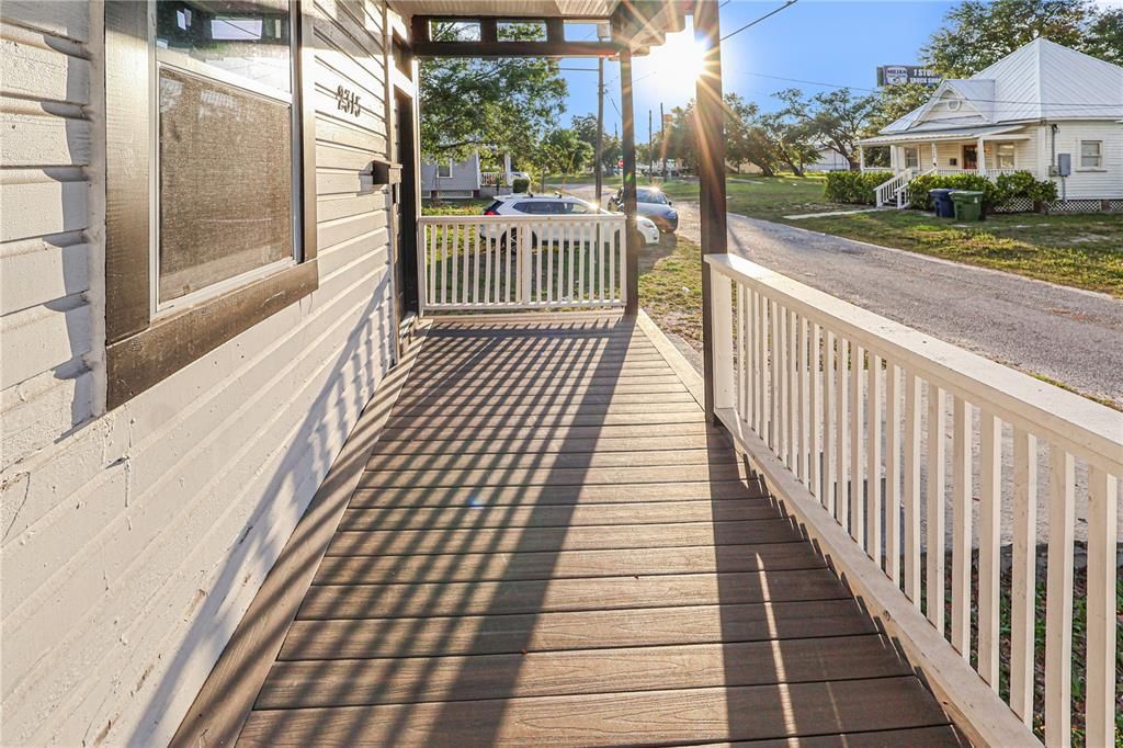 Под контрактом: $249,900 (3 спален, 1 ванн, 1036 Квадратных фут)